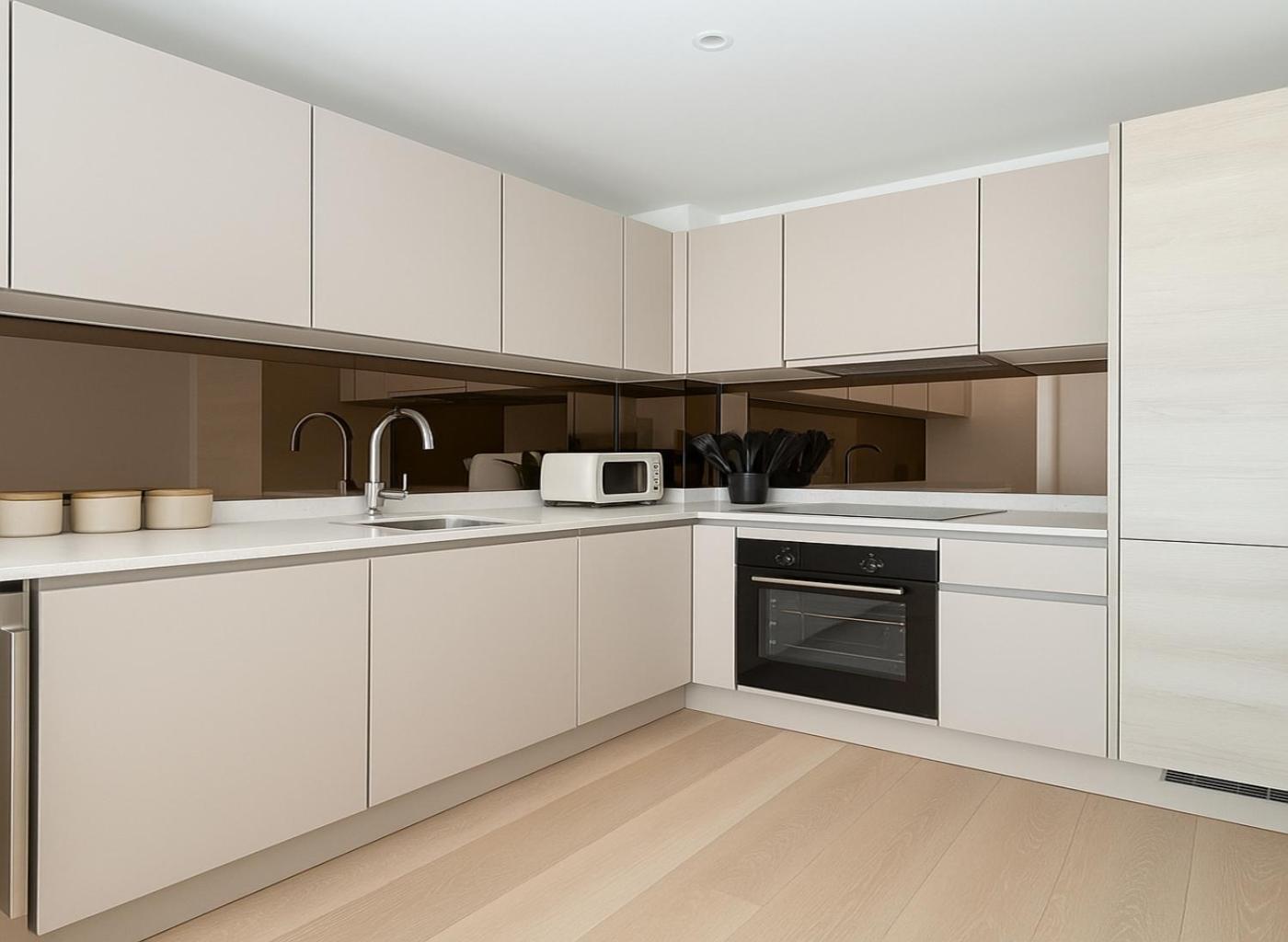 Bright & Modern Flat With Great Transport In Woolwich Apartment *